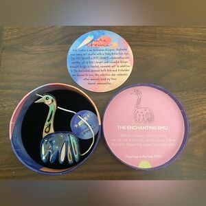 Artistic Emu Brooch with Colorful Design